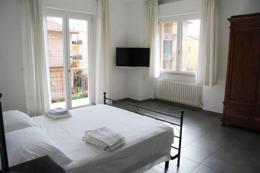 camera matrimoniale appartamento vista mare